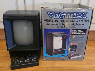 Vectrex konsoli alkuperäisessä laatikossa