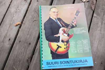 Tommy Nordström Suuri sointukirja Y1