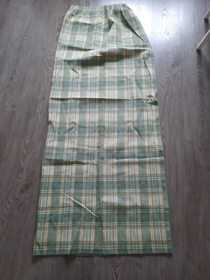 Vihreät pitkät verhot 131x162cm 2 kpl