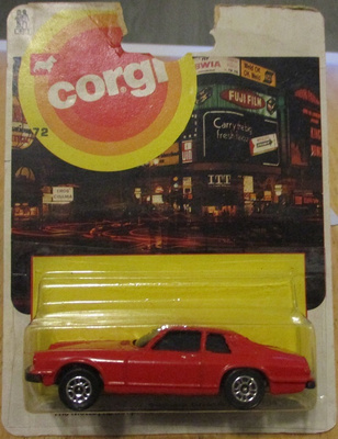 Jaguar XJ-S 5.3 V12 Coupe 2 door Red 1983 Corgi England 1:64
