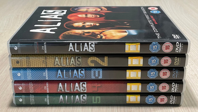 J. J. Abramsin ALIAS (koko sarja) 29DVD Jennifer Garner