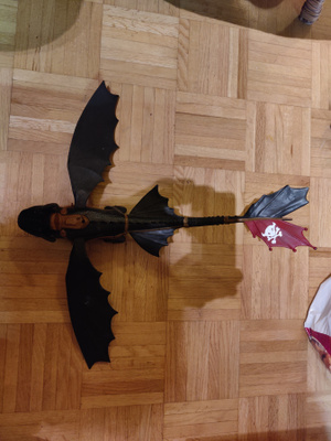 How to train your dragon iso Toothless