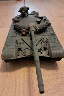 T-72 panssarivaunu pienoismalli 1/35