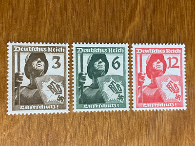 SAKSA REICH 1937 ILMAPUOLUSTUS SARJA**