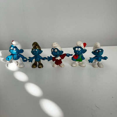 Vanhoja smurffi figuureja 5 kpl