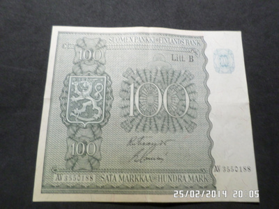 100 mk 1945 Litt. B AV 3550188 FIE / Sac Kl 6 vaikea