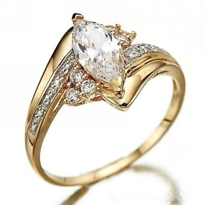 64 .. 18 KGF Kulta White Sapphire Kaunis .. Sormus