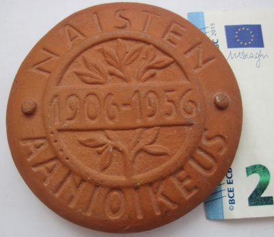 VANHA Mitali Naisten Äänioikeus 1906-1956 Keramiikka
