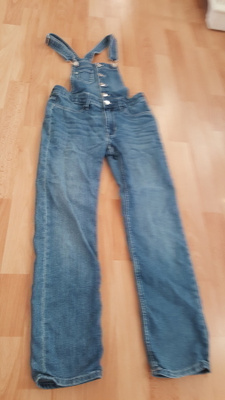 Tytölle housuja koko 140cm