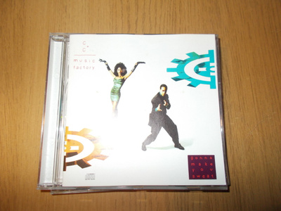 CD C+C MUSIC FACTORY ** GONNA MAKE YOU SWEAT **