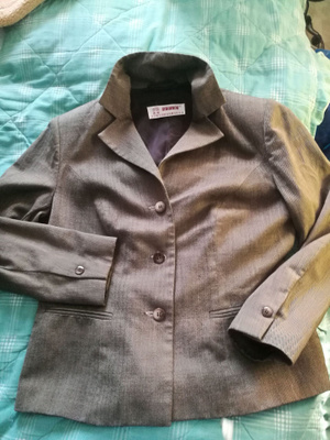 Manor-puvun takki 1-rivinapitus ruskea nuolikuvio 40/42