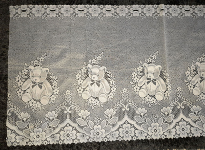 Nalle verhokappa 263x58cm