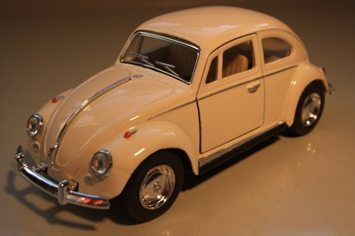 Volkswagen 1200 -67 Valkoinen 1:32