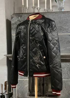 VERO MODA upea musta tikattu  bomber takki keinonahka  M