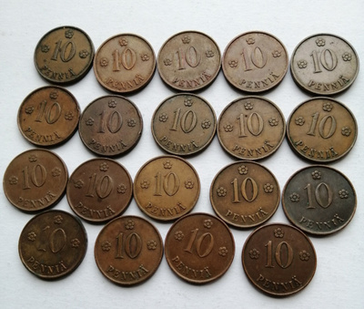 10 penniä 1919-1940 kuparia, yht 19 kpl eri vuosia.