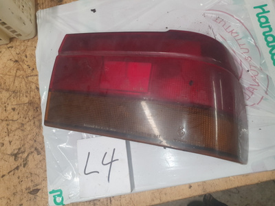 vanha bmw tai muu auto takavalo ?