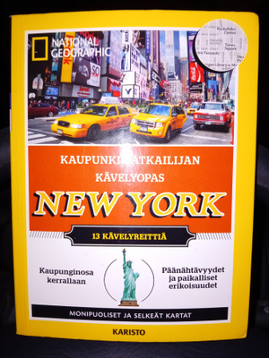 Kaupunkimatkailijan kävelyopas NEW YORK ( SIS POSTIKULU