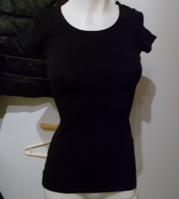 H&M divided paita