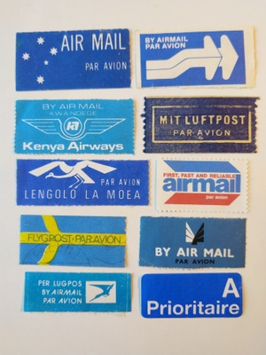 Postimerkki lentopostilipukkeita 10 erilaista