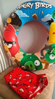 Angry Birds uimahousut + uimarengas