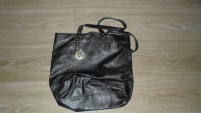 Tommy Hilfiger laukku
