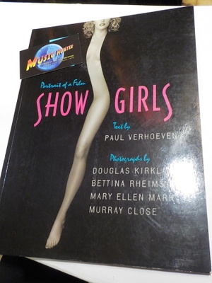 PORTRAIT OF A FILM SHOW GIRLS 1.PAINOS VALOKUVAKIRJA