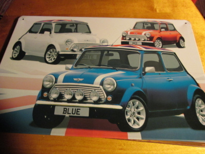 Peltikyltti MINI. Ralliauto