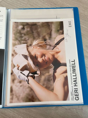 JERRY HALIWELL NIMMARI SIGNATURE- HEAD HUNTER STORE.