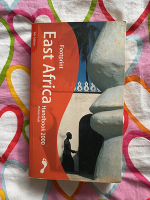 EAST AFRICA HANDBOOK 2000 -MATKAILUKIRJA