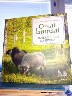 Hassinen  : Omat lampaat ( SIS POSTIKULU  )