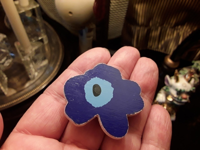 Marimekko Unikko rintakoru. Puu