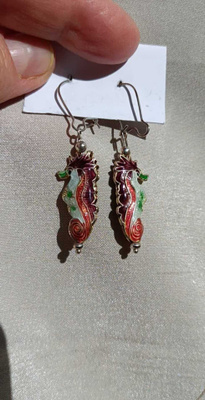 Cloisonne emali korvakorut