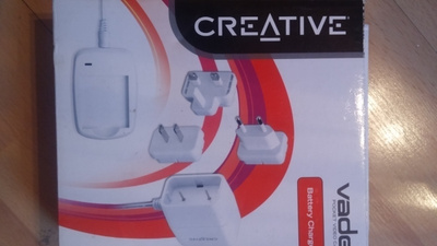 Akkulaturi Creative Vado pocket video cam.