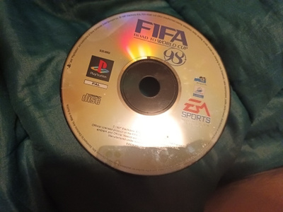 SLES-00914 Sony PlayStation 1 Fifa 98 Road to world cup L
