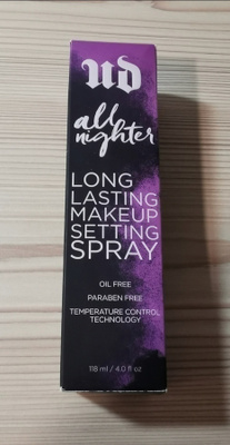 UD Long Iasting makeup setting spray