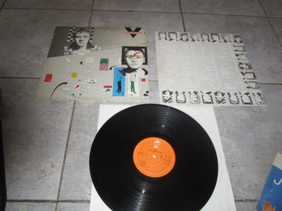 The Vibrators – V2 ( PUNK lp v 1978 )