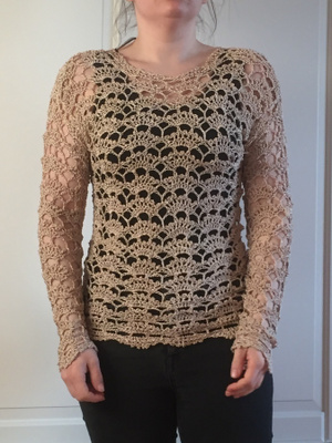Käsintehty beige neule M