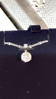UUSI SWAROVSKI KAULAKORU, HIENO LAHJA