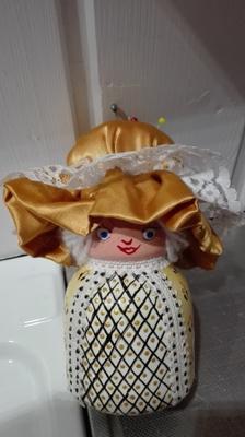 IRIS ÖSTRÖM HANDMADE NEULATYYNY