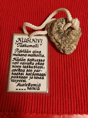Kusi kivi koriste