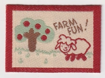 Lammas ja puu - kangasmerkki