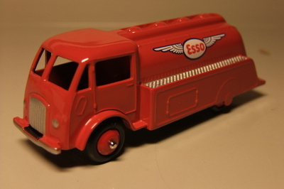 Ford citerne -49 1:43