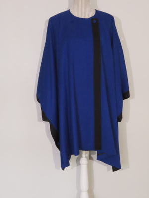 MARIMEKKO JAKKU / PONCHO  KOKO M KATSO MITAT!