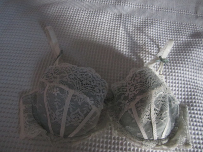Rintaliivit 80 B H&M mallistoa