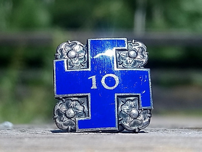 Hopeinen Lotta - Svärd 10. Halkaisija - 19 mm. Numeroitu.