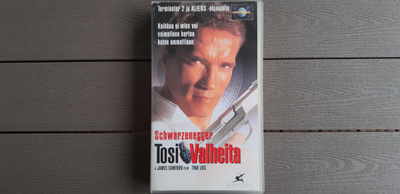 VHS: Tosi Valheita / True Lies (Arnold Schwarzenegger 1994)