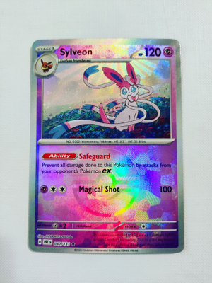 Sylveon (Poke Ball) Prismatic Evolutions 040/131