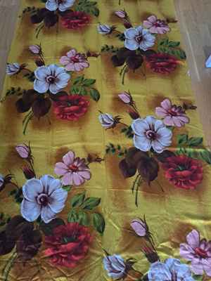 Värikkäät retro verhot 235x115cm