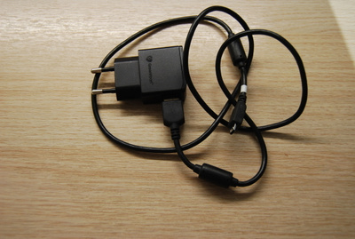 Sony  laturi