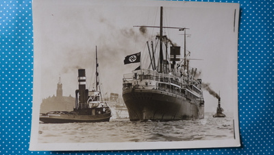 Postikortti laiva hakaristi lipun alla 1930 lukua